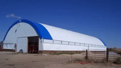 Livestock hoop barn